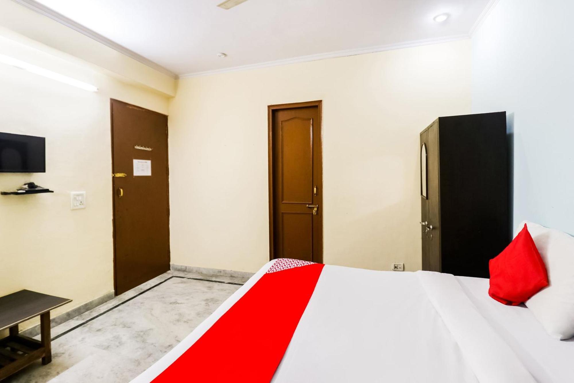 Hotel O Maurya Residency Gurgaon Buitenkant foto