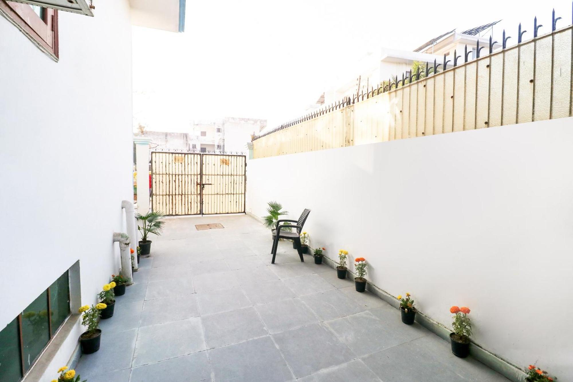 Hotel O Maurya Residency Gurgaon Buitenkant foto