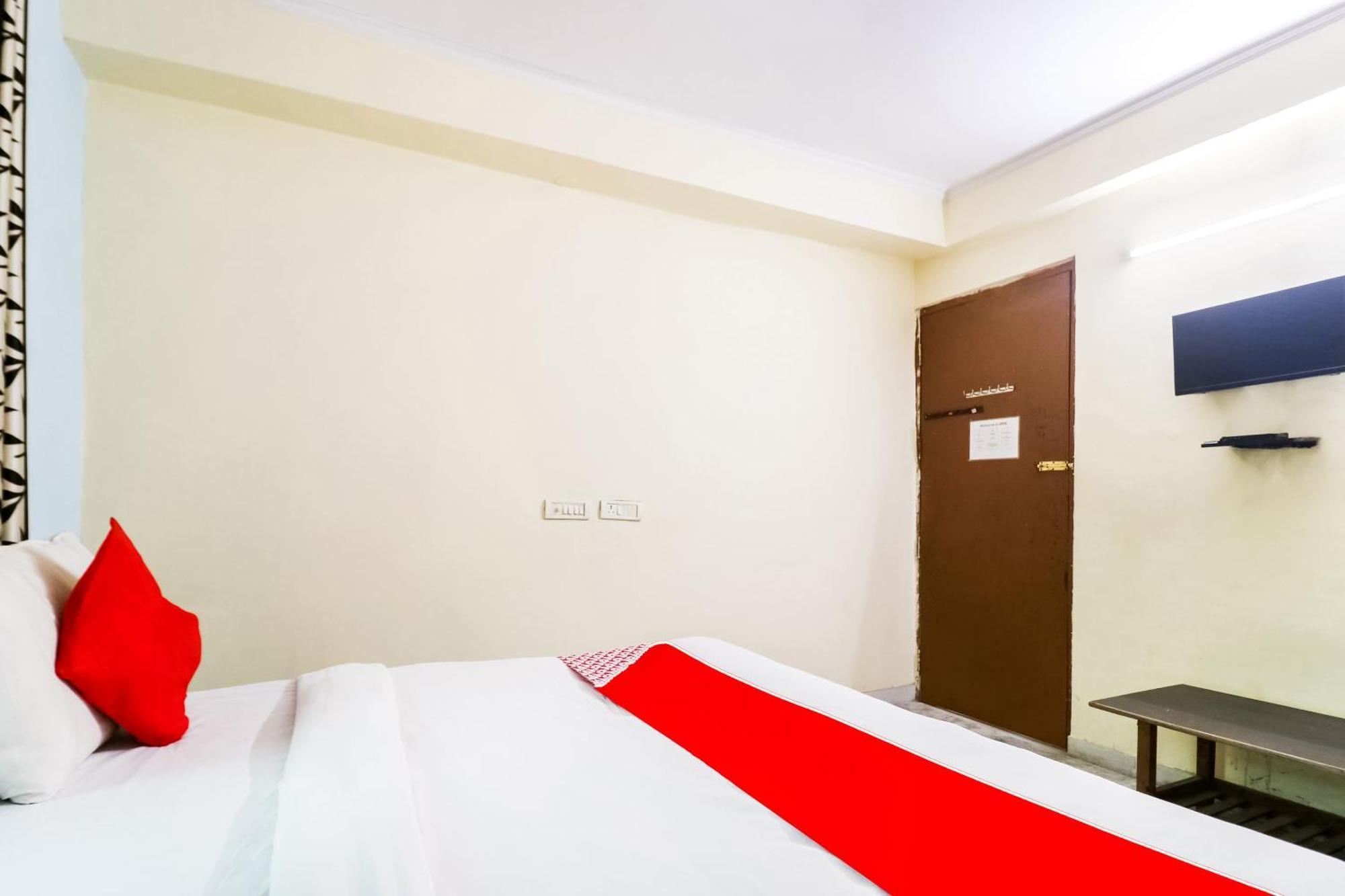 Hotel O Maurya Residency Gurgaon Buitenkant foto